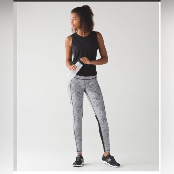 Lululemon Speed Tight V - Size 10 - Picture 12 of 16